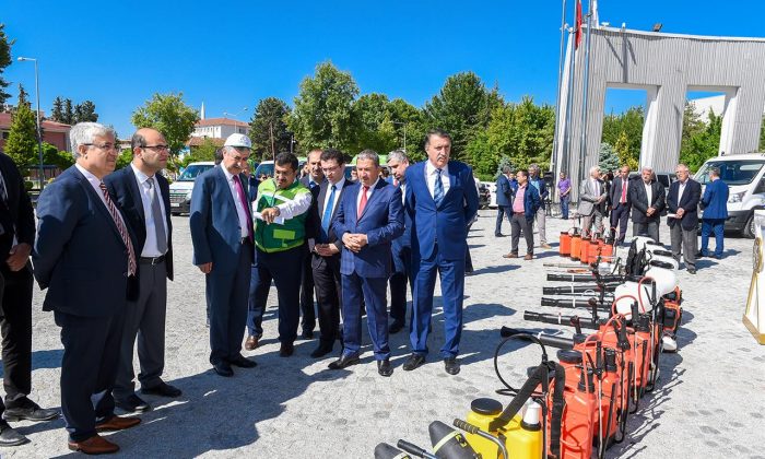 BU MİLLETE HİZMET ETMEK BÜYÜK BİR ŞEREF
