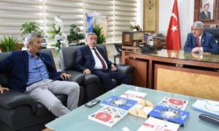 Cömetoğlu Malatya Büyükşehir Belediye Başkanı Hacı Uğur Polat’a hayırlı olsun