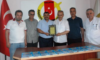 Gürbüz Başkan Dağ’a AHİ Evran’i İle İlgili Pano Takdim Etti