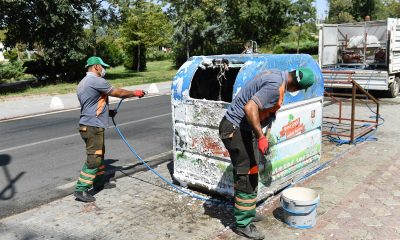 YEŞİLYURT’TA Kİ ÇÖP KONTEYNIRLARI İLAÇLANDI VE DEZENFEKTE EDİLDİ
