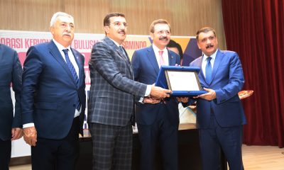 TOBB BAŞKANI HİSARCIKLIOĞLU, “YEREL YÖNETİMLERİN EKONOMİK KALKINMADAKİ ROLÜ’ KONULU KONFERANS VERDİ