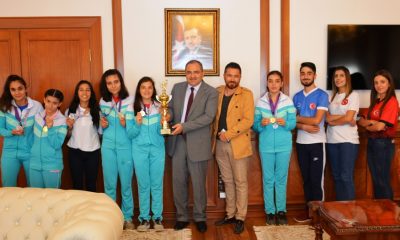 ŞAMPİYONADA BAŞARILI OLAN ÖZEL SPORCULAR VALİ KABAN’I ZİYARET ETTİLER