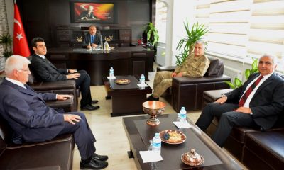 VALİ KABAN, HEKİMHAN’DA MUHTARLAR VE OKUL AİLE BİRLİĞİ BAŞKANLARI İLE BİR ARAYA GELDİ