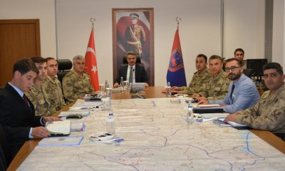 VALİ BARUŞ İL JANDARMA KOMUTANLIĞINI ZİYARET EDİP BRİFİNG ALDI