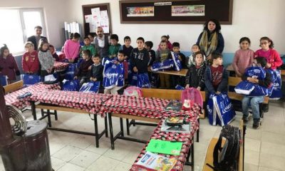Hayırsever Genç İş Adamlarından Öğrencilere Yardım