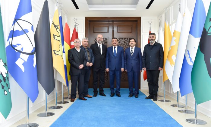BAŞKAN GÜRKAN, “HERKESİ KUCAKLAYACAĞIZ” ÜNVERDİ, “KAZANAN MALATYA OLSUN”