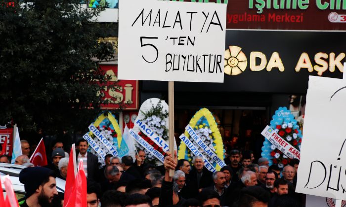 Ali Ekinci’den gövde gösterisi