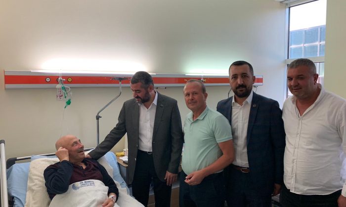AVŞAR ESNAF VE HASTANE ZİYARETLERİNDE BULUNDU