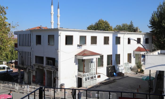 YIKIM ÇALIŞMALARI KONTROLLÜ ŞEKİLDE SÜRÜYOR”