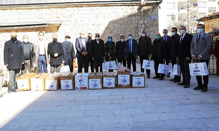 Başkan Güder, 10 Bin Çocuğun Yüzünü Güldürdü