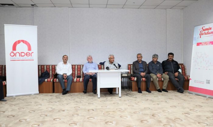 BAŞKAN GÜDER’DEN ÖĞRENCİLERE ALTIN ÖĞÜTLER