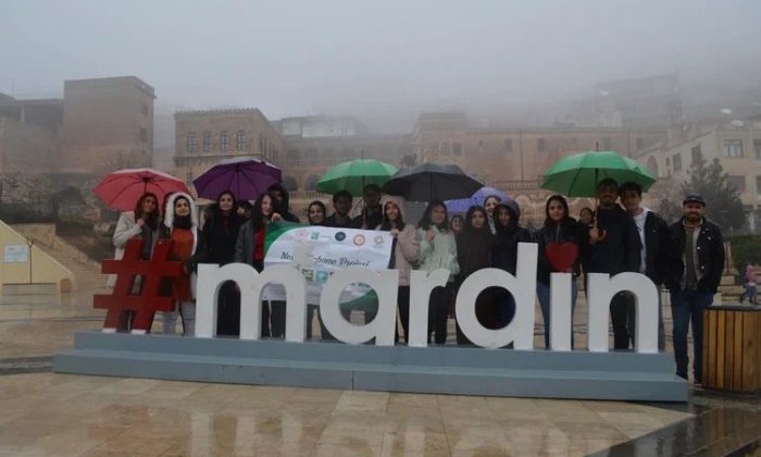 Yeşilay’ın Projesi Kapsamında Adıyaman’lı Gençler Tarihi Mardin’i Gezdi