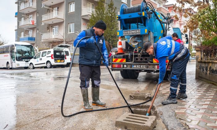 MASKİ , Yağmur Drenaj Kanallarını Temizledi ve Su Birikintilerine Müdahale Etti