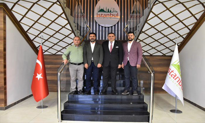 Malatya TSO’dan En Fazla İhracat Yaparak İlk 1000 Firma Listesine Giren İstanbul Piliç’e Plaket