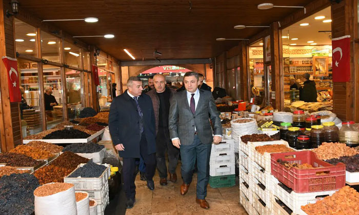 Vali Hulusi Şahin, Şire Pazarında Bazı Dokunuşlar Yaparak Daha İşlev Hale Getireceğiz