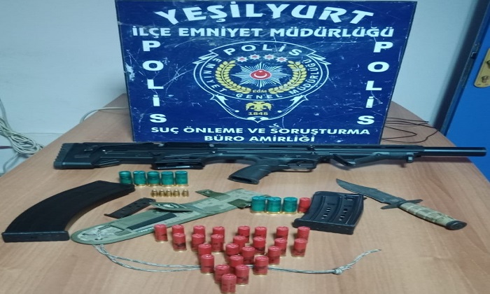 Malatya’da Silah ,Uyuşturucu ve Aranan 2 Kişi Yakalandı
