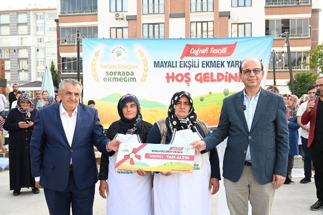 Malatya Türküleri Eşliğinde Yöresel Ürünler Tanıtımları Büyük İlgi Gördü