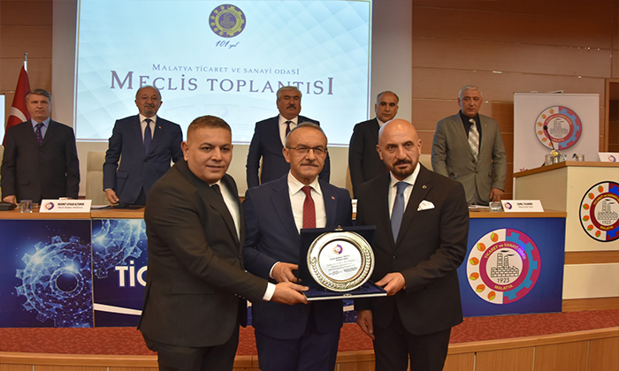 Sadıkoğlu, Malatya Olarak Tekstilde Üretim Üssü Gücümüzü Kaybediyoruz