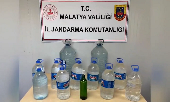 Yeşilyurt’ta Jandarma Ekipleri 6 Bin Litreden Fazla Kaçak İçki Ele Geçirildi