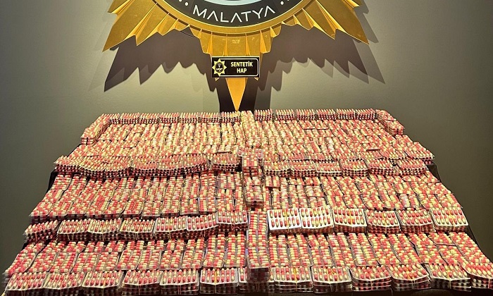 Malatya’da Emniyet ve Polis Ekipleri Toplam 26.678 Adet Sentetik Ecza Hap Ele Geçirdi